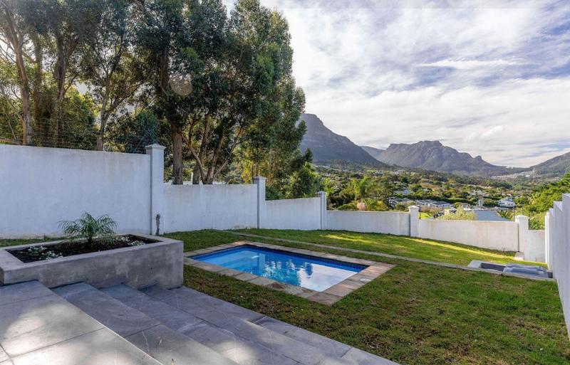 4 Bedroom Property for Sale in Hout Bay Western Cape